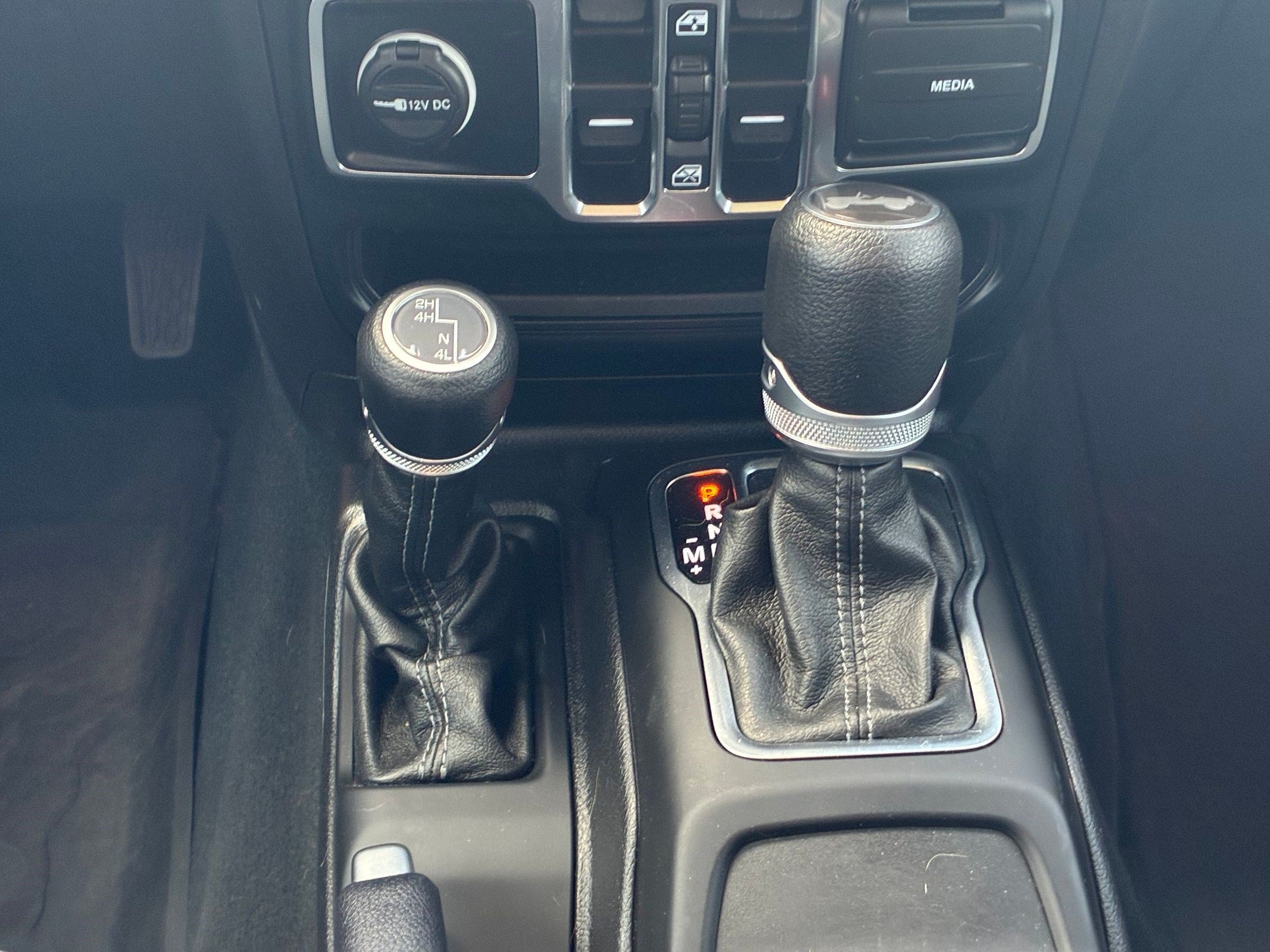 Used 2024 Jeep Wrangler Unlimited Sport AWD/4WD image 26