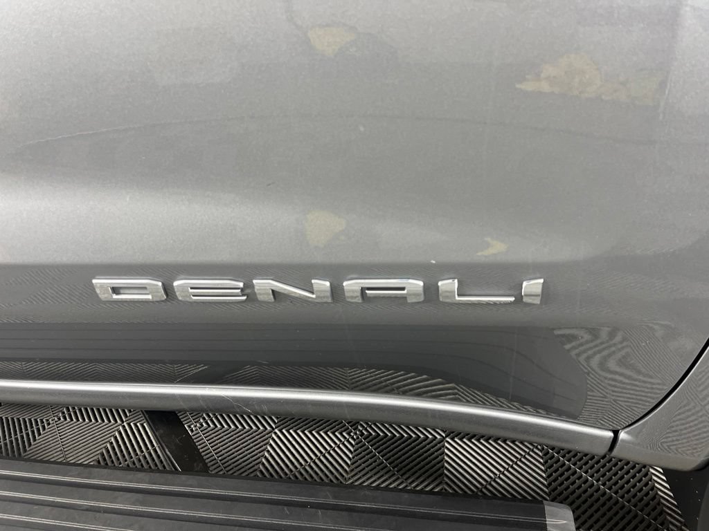 Certified 2025 GMC Sierra 1500 Denali w/ Denali Reserve Package AWD/4WD image 9
