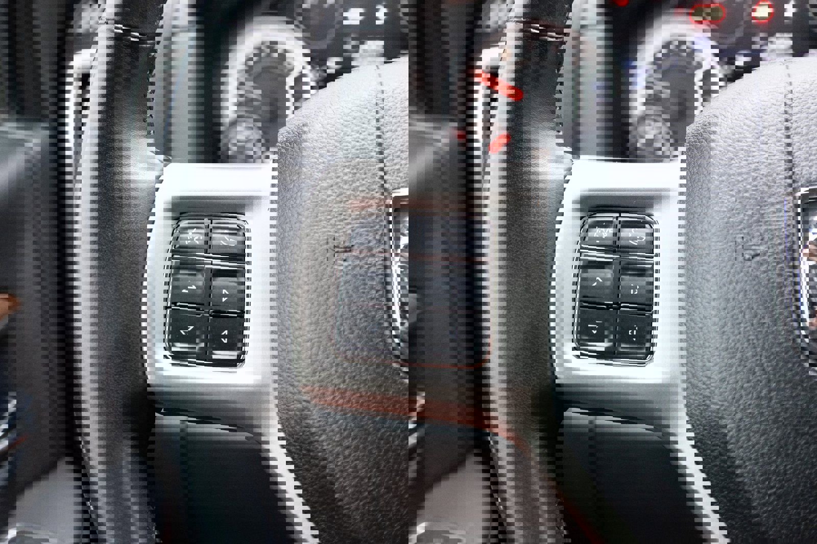 Used 2013 RAM 2500 Laramie image 8