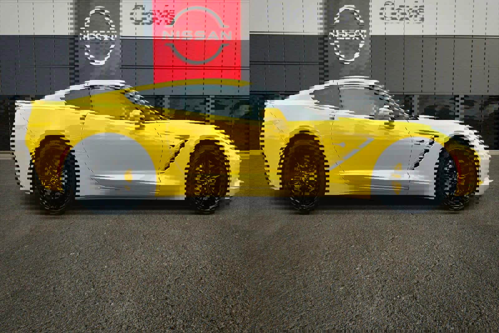 Used 2016 Chevrolet Corvette Stingray Coupe w/ 2LT Preferred Equipment Group image 8