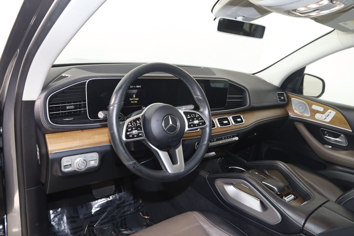 Used 2020 Mercedes-Benz GLS 450 4MATIC image 31