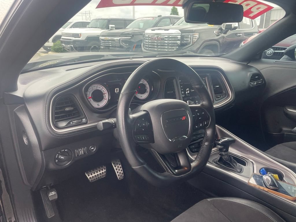 Used 2022 Dodge Challenger R/T Scat Pack RWD image 12