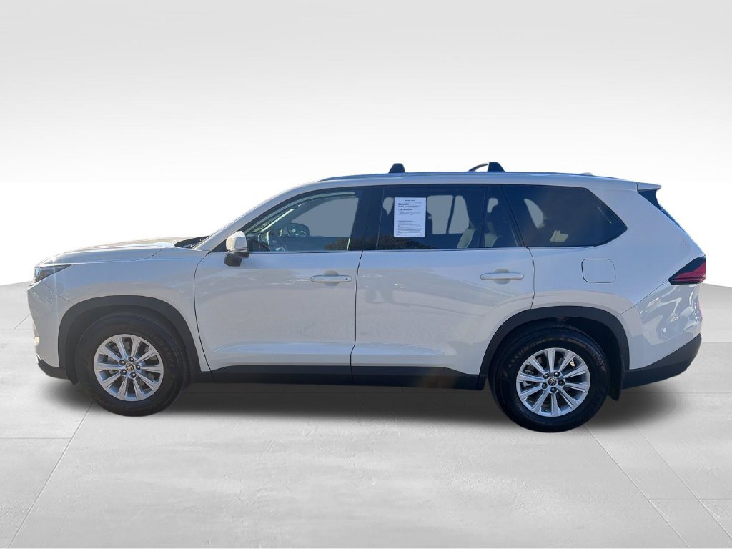 Used 2024 Toyota Grand Highlander AWD image 2