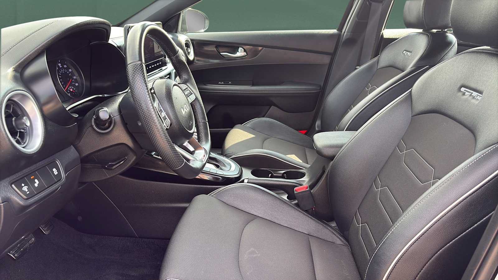 Used 2023 Kia Forte GT-Line FWD image 17