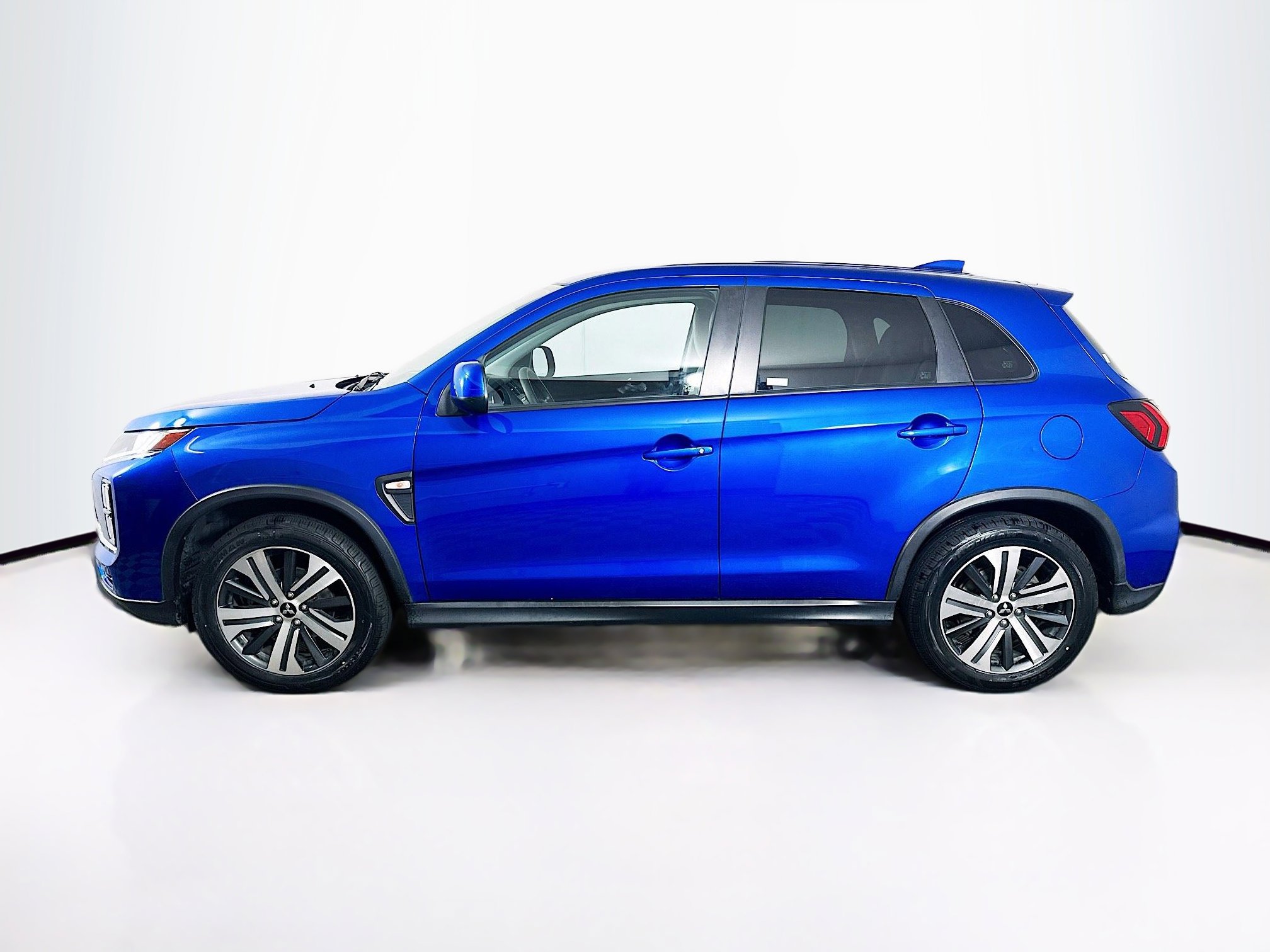 Used 2021 Mitsubishi Outlander Sport SE AWD/4WD image 4