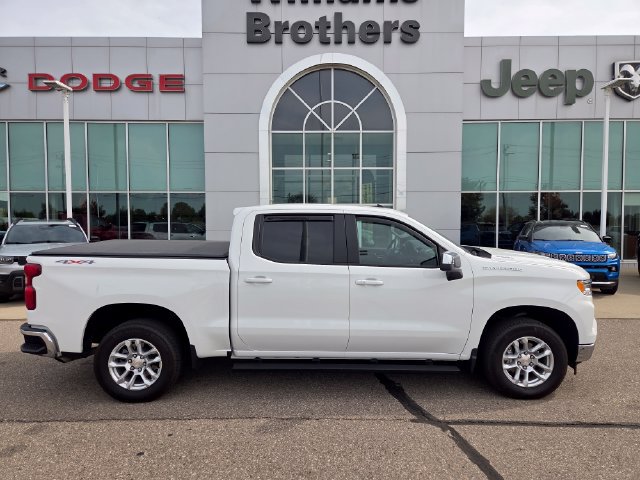 Used 2026 Chevrolet Silverado 1500 LT AWD/4WD image 8