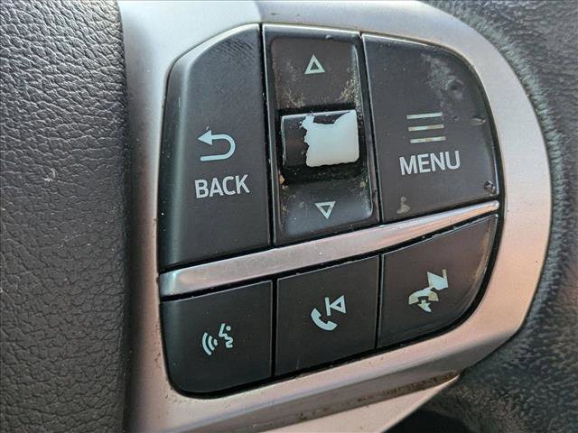 Used 2021 Ford Explorer XLT w/ Equipment Group 202A AWD/4WD image 12