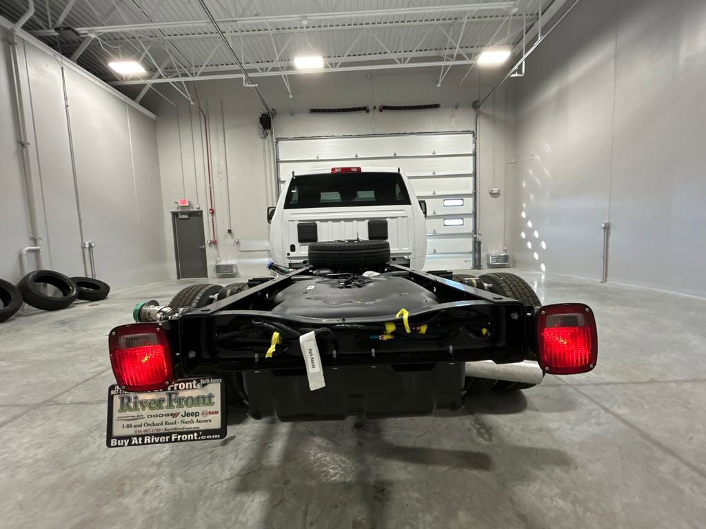 New 2026 RAM 3500 Tradesman image 7