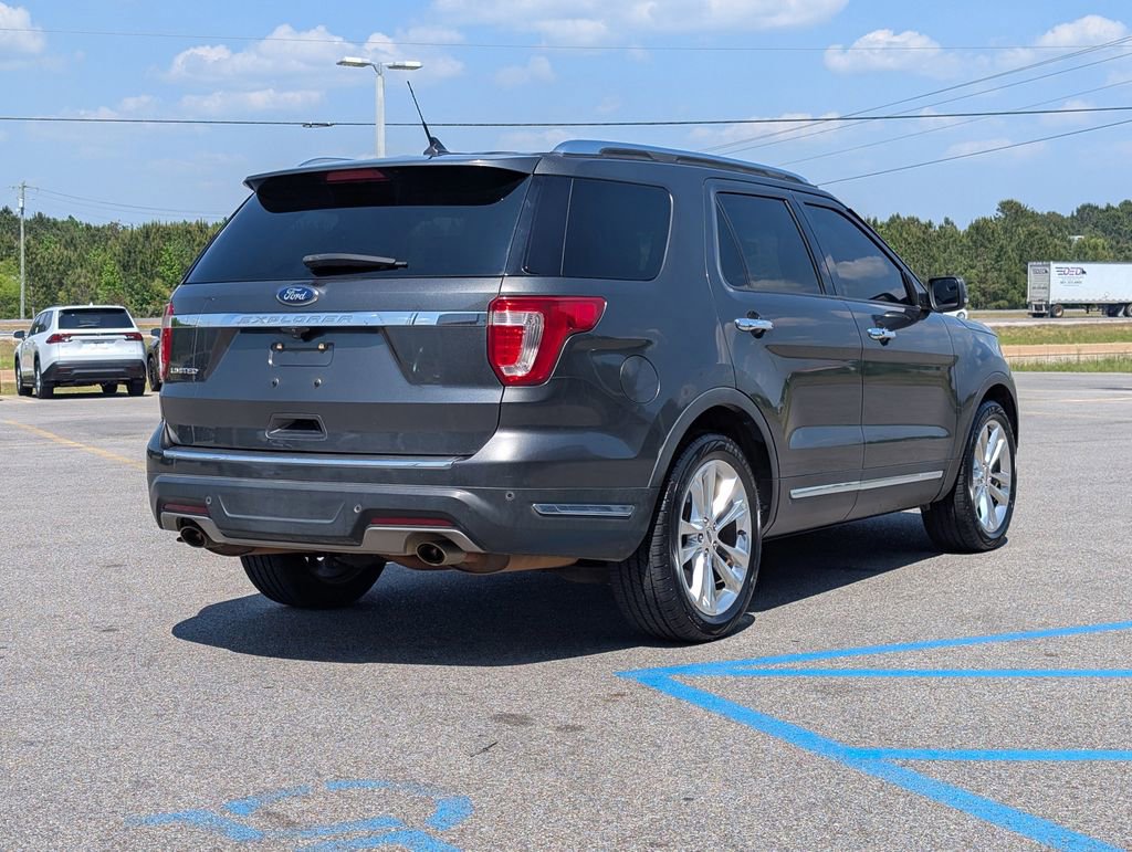 Used 2018 Ford Explorer Limited FWD image 5