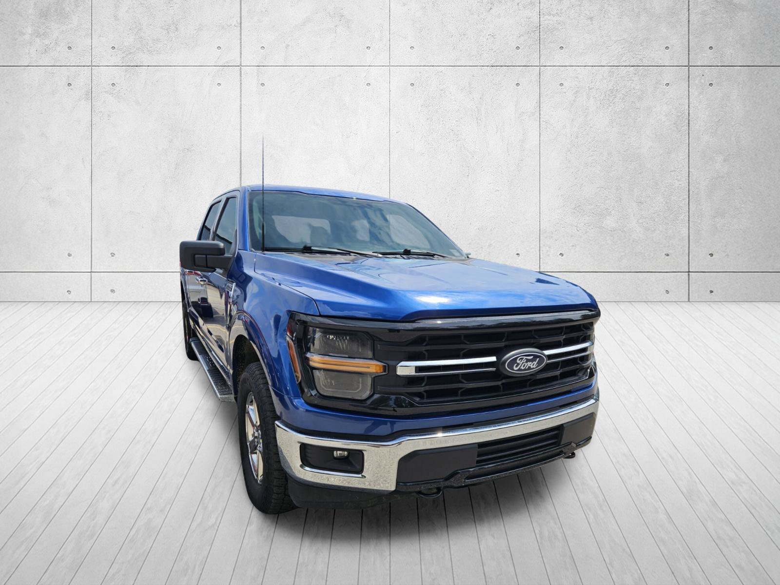Used 2025 Ford F150 XLT w/ Equipment Group 301A Standard AWD/4WD image 3
