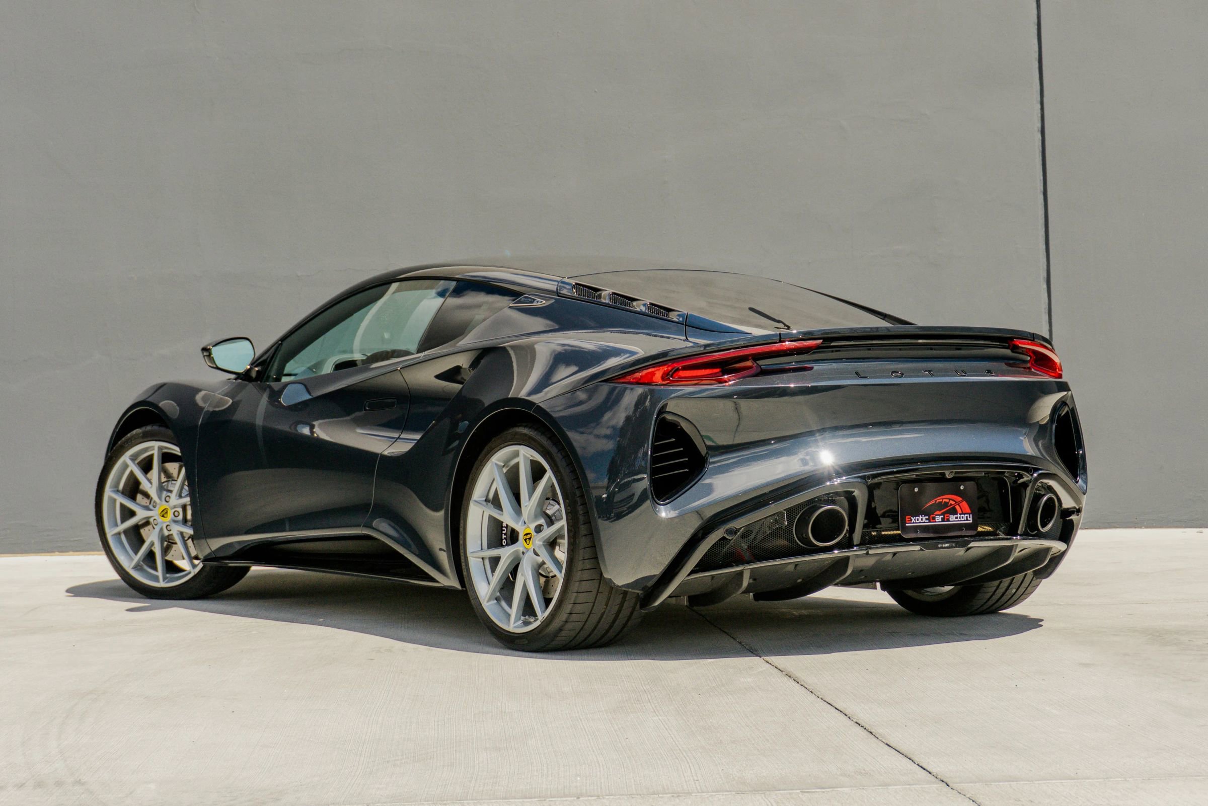 Used 2024 Lotus Emira First Edition image 9