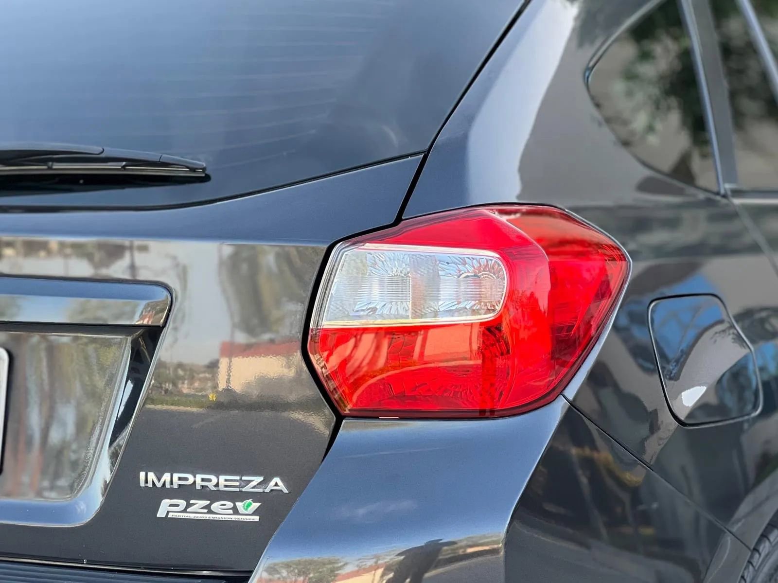 Used 2015 Subaru Impreza 2.0i Limited image 13