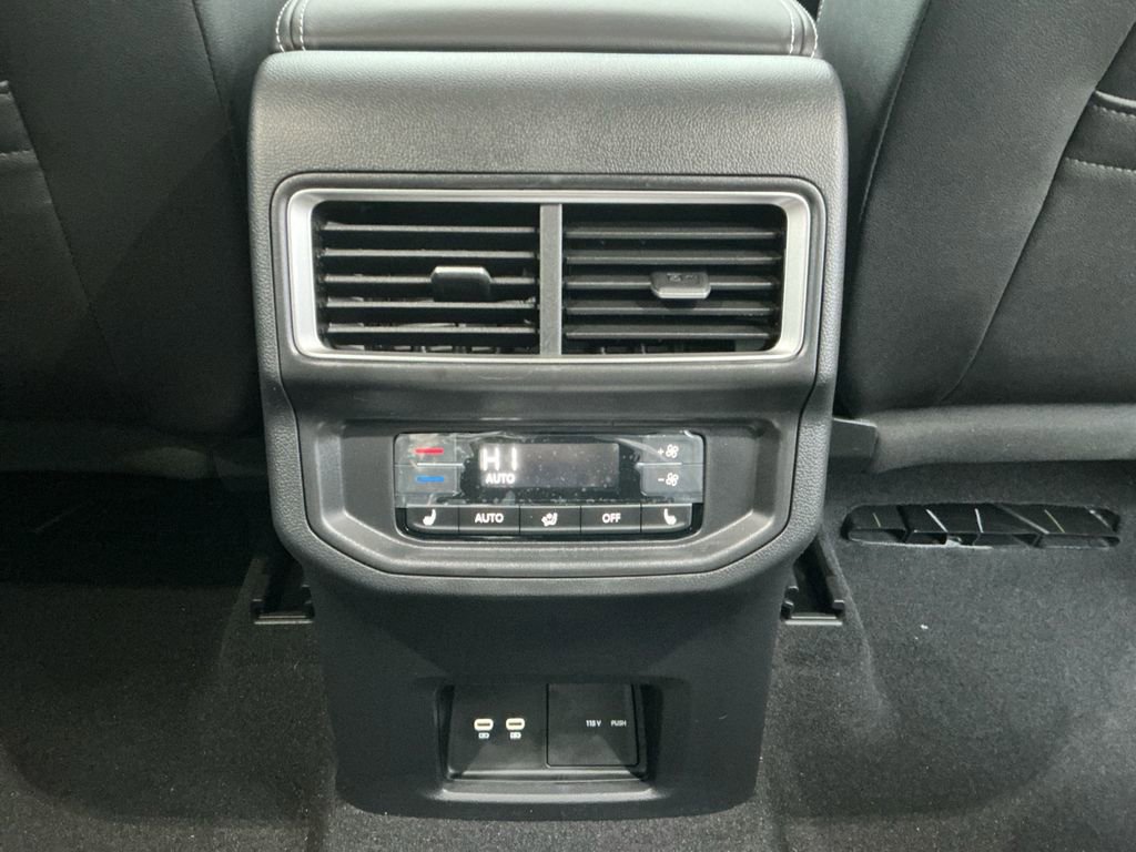 New 2026 Volkswagen Atlas SEL Premium R-Line image 18