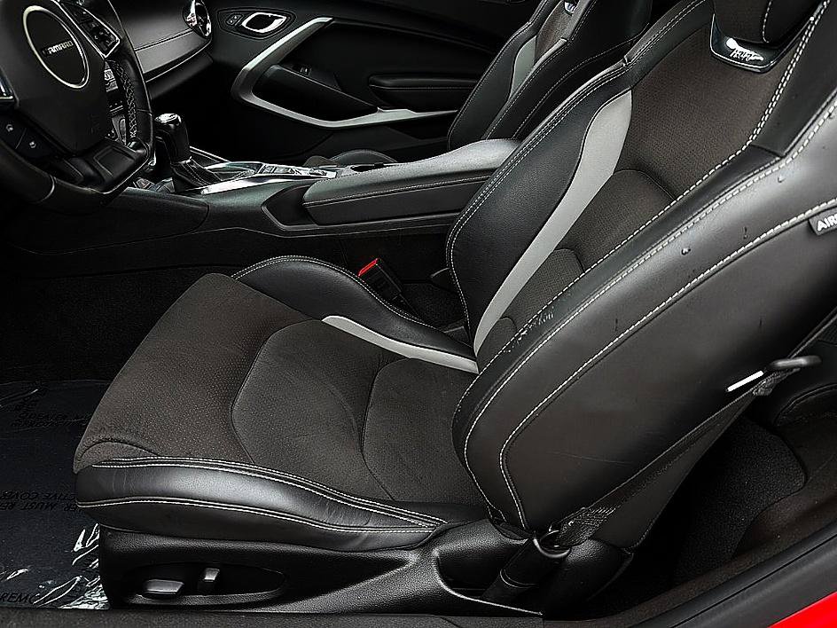 Used 2023 Chevrolet Camaro LT w/ RS Package RWD image 10