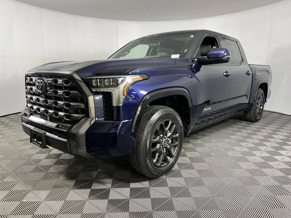 Used 2022 Toyota Tundra Platinum image 3