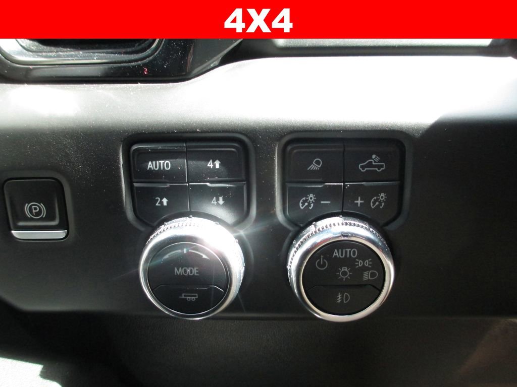 Used 2023 GMC Sierra 1500 AT4 w/ AT4 Preferred Package image 30