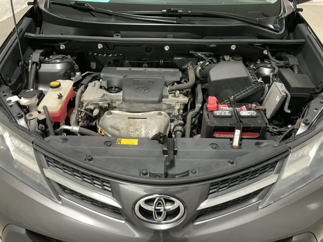Used 2015 Toyota RAV4 Limited w/ Technology Package AWD/4WD image 11