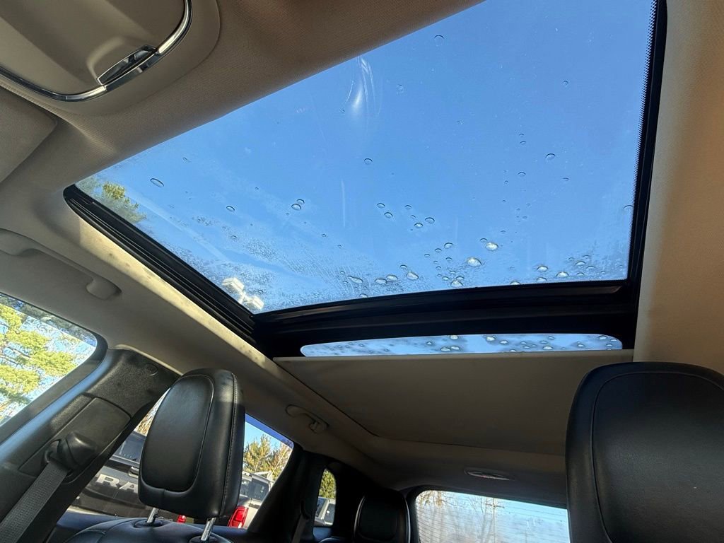 Used 2016 Jeep Cherokee Trailhawk w/ Comfort/Convenience Group image 32