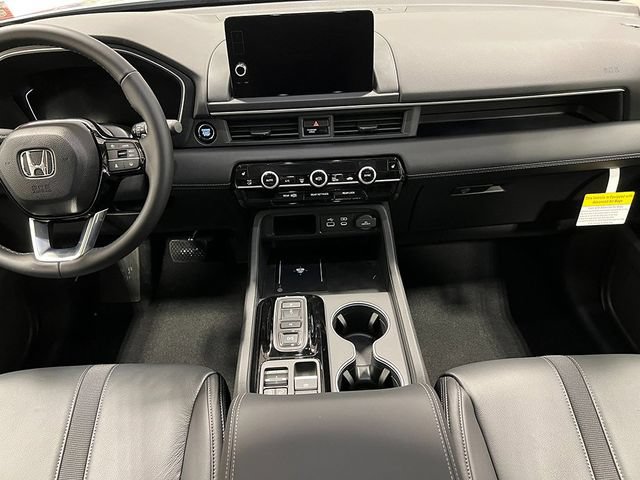New 2025 Honda Pilot Touring image 18