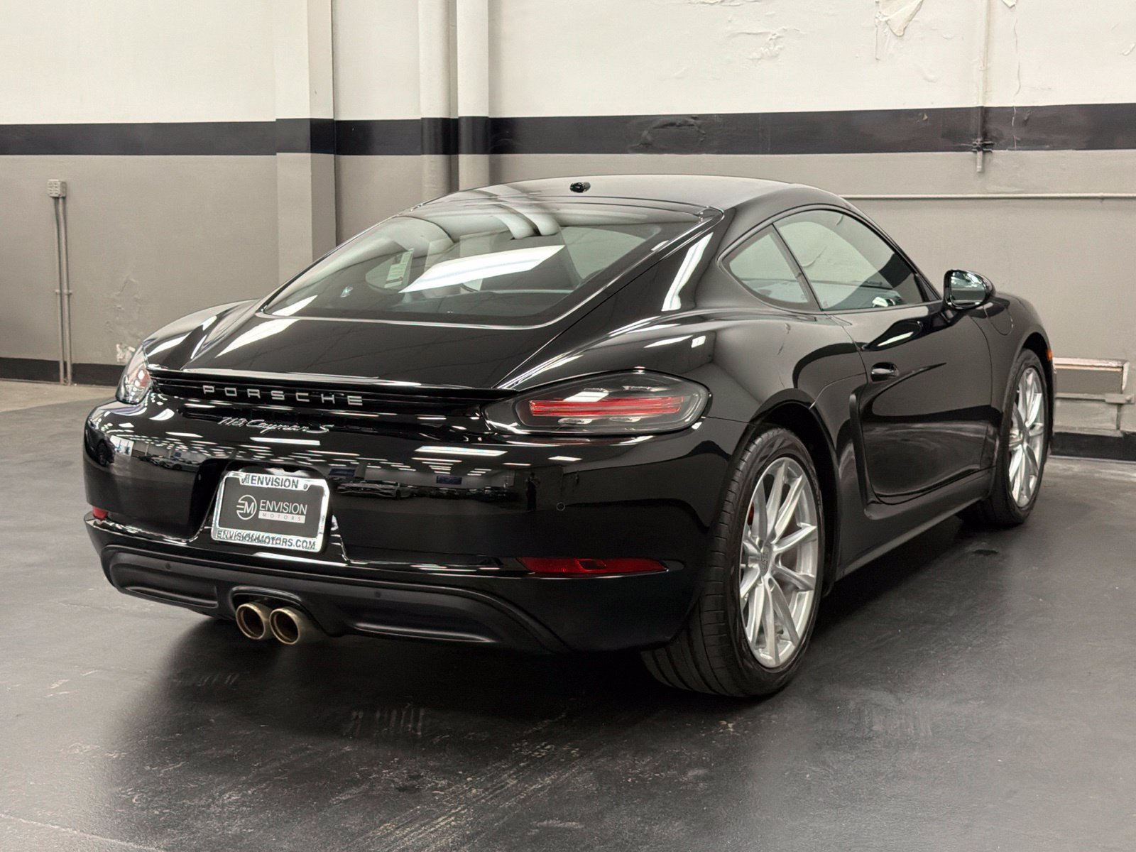 Used 2024 Porsche 718 Cayman S RWD image 13