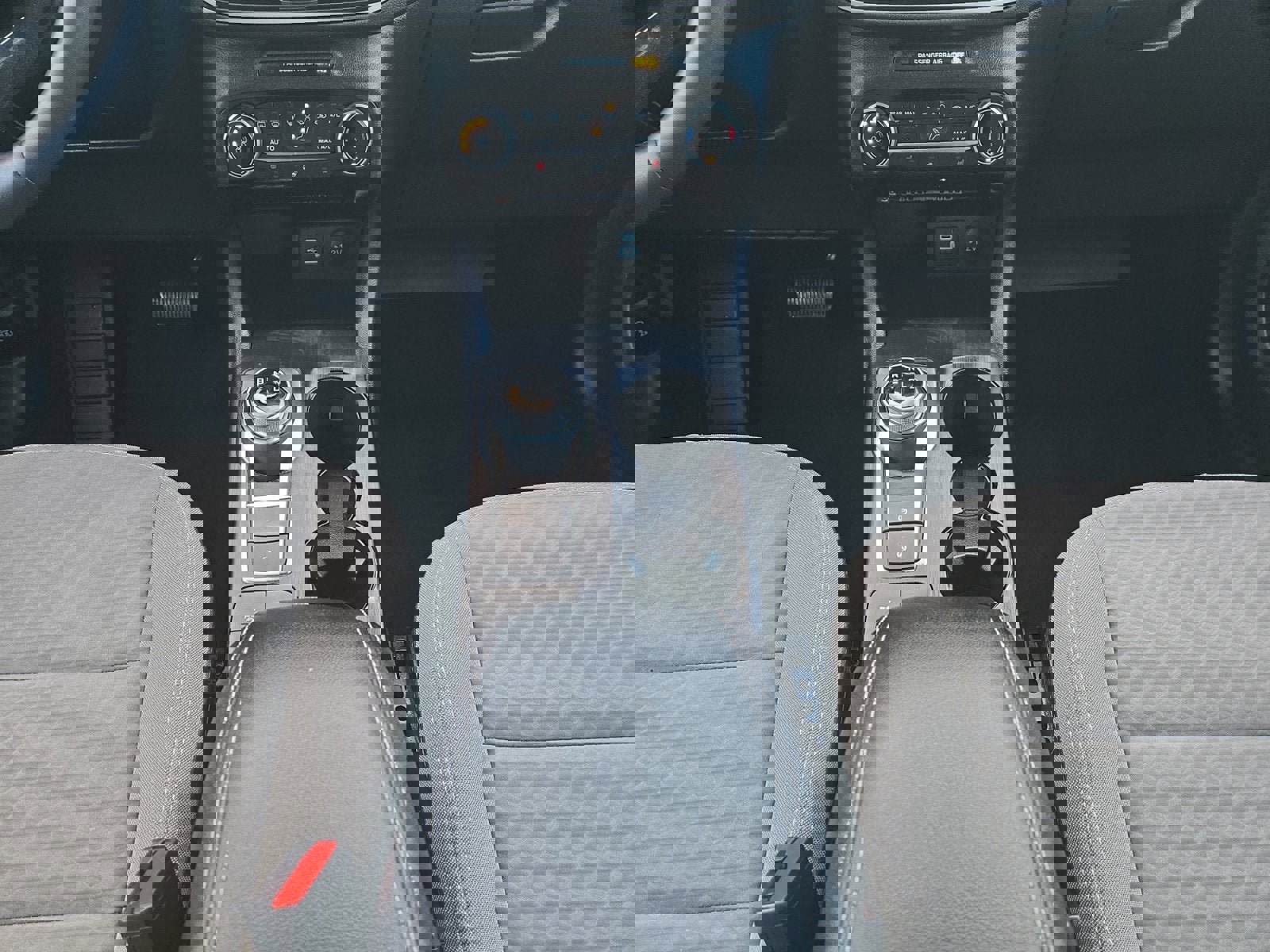 Certified 2022 Ford Escape SE w/ Cold Weather Package image 21