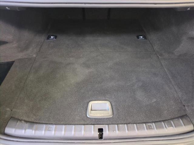 Used 2023 BMW 530e w/ Convenience Package image 6