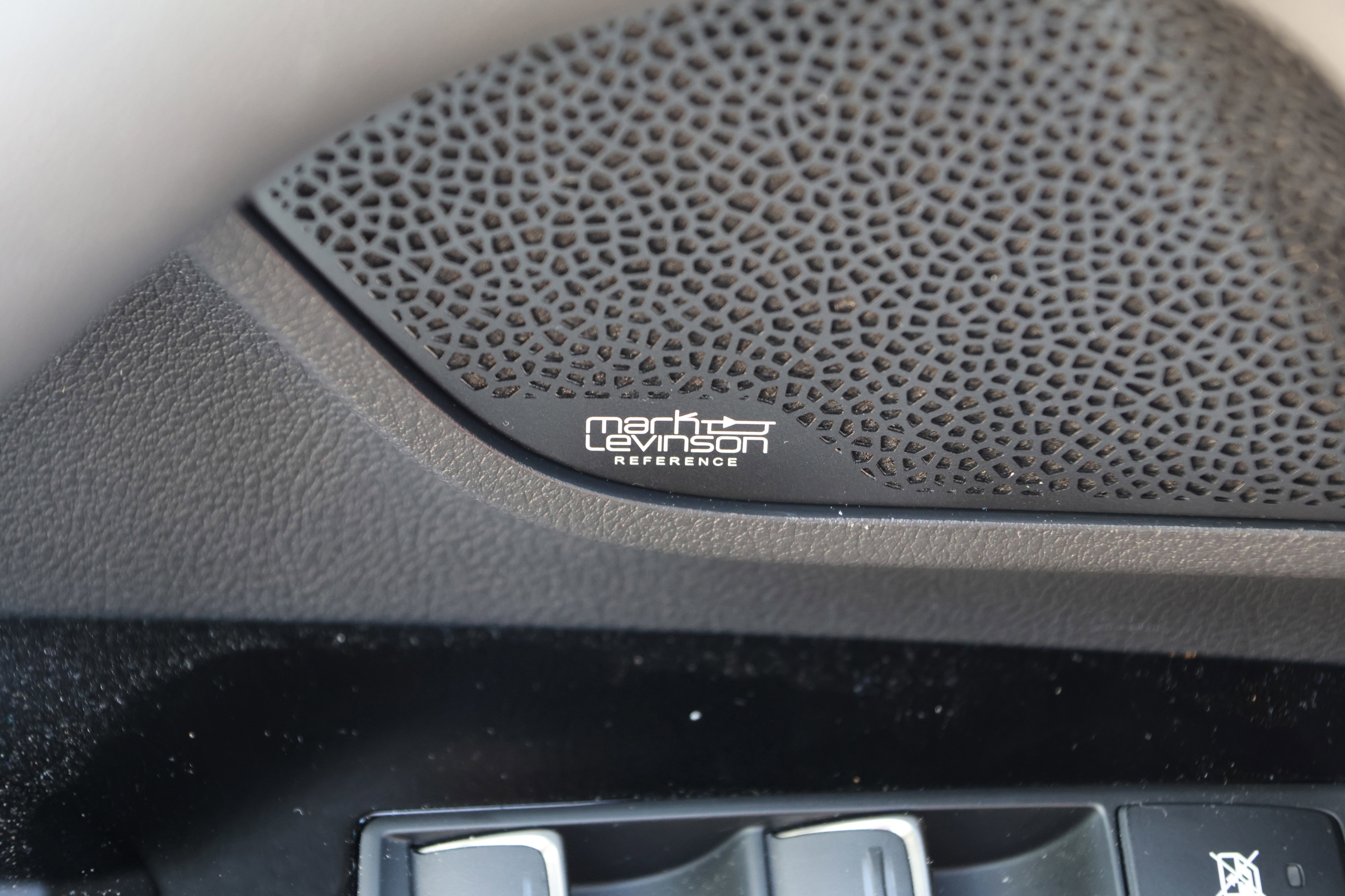 Used 2022 Lexus LX 600 4WD w/ Appearance Package image 15