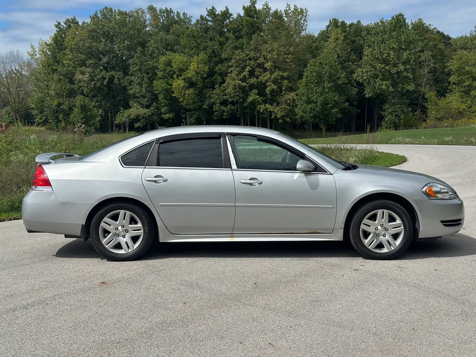 Used 2012 Chevrolet Impala LT FWD image 4
