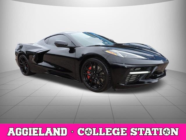 Used 2023 Chevrolet Corvette Stingray Preferred Cpe w/ Z51 Performance Package RWD image 3