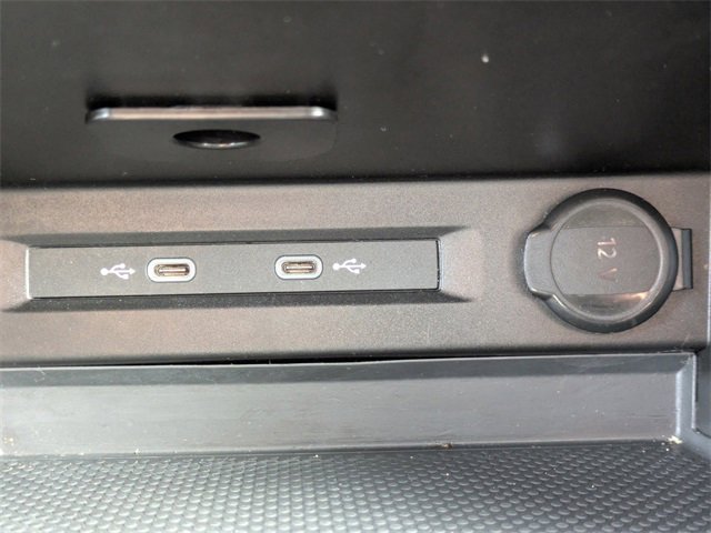 Used 2024 Volkswagen Tiguan SE image 26