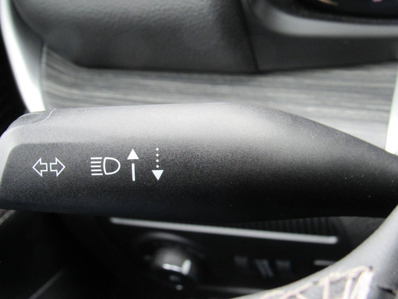 Used 2024 Jeep Wagoneer Series III AWD/4WD image 23