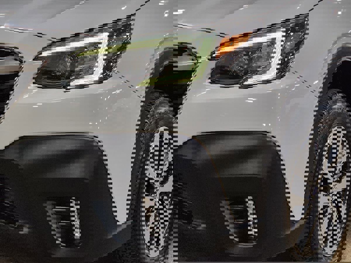 Used 2021 Subaru Outback Premium image 14