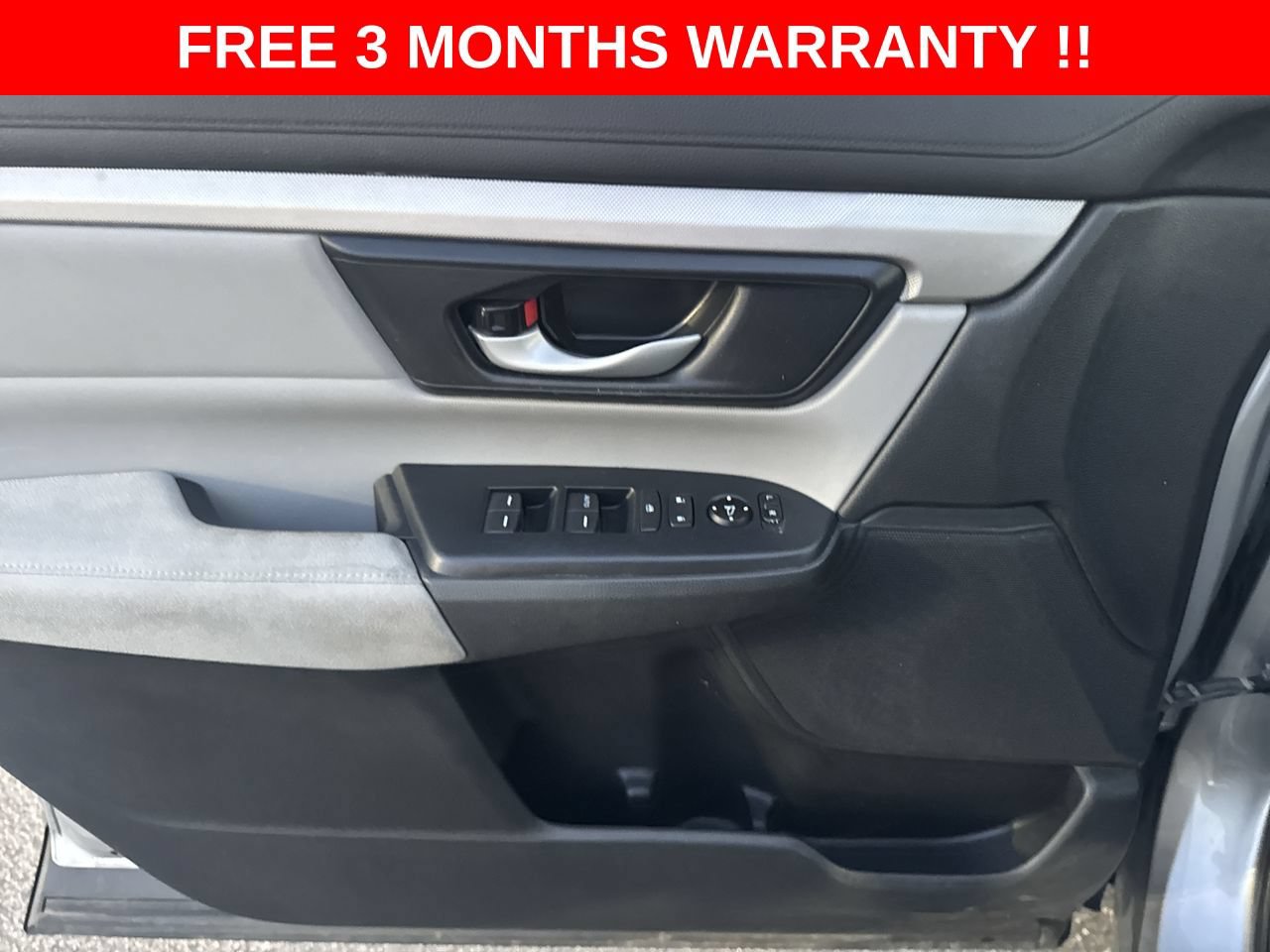 Used 2019 Honda CR-V LX image 12