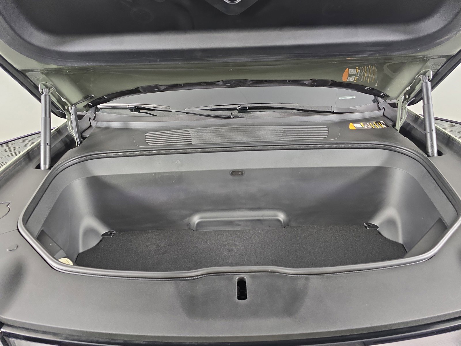 Used 2023 Rivian R1S Launch Edition image 14