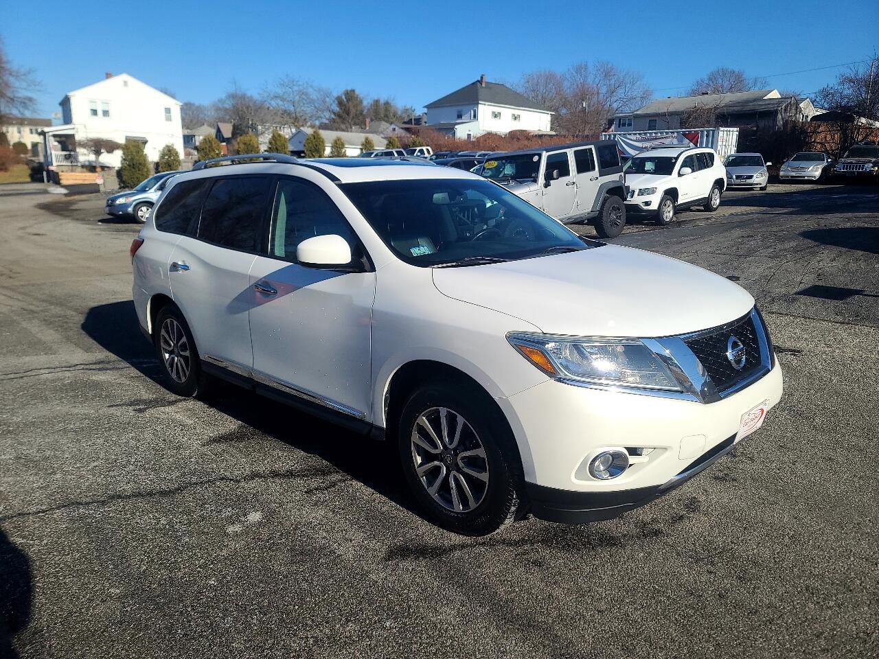 Used 2013 Nissan Pathfinder SL w/ SL Premium Pkg image 9