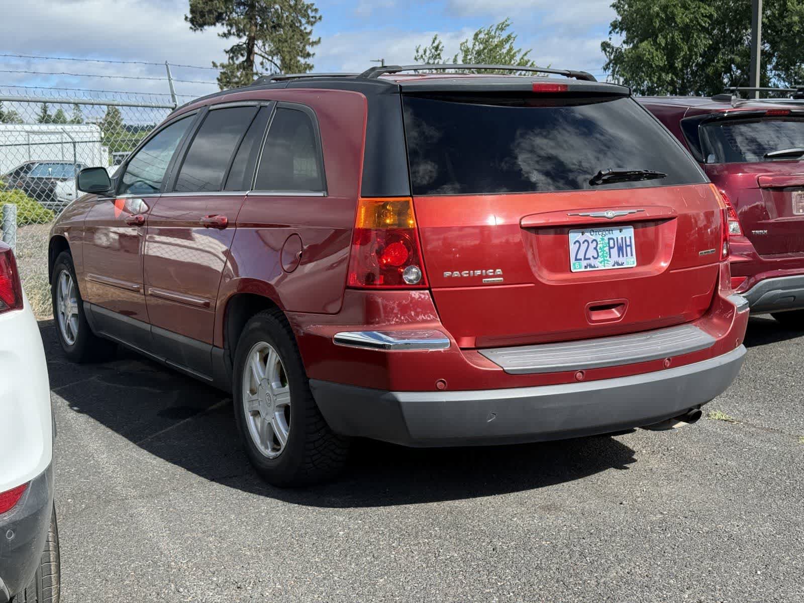 Used 2005 Chrysler Pacifica Touring w/ Heated Seat Group AWD/4WD image 5