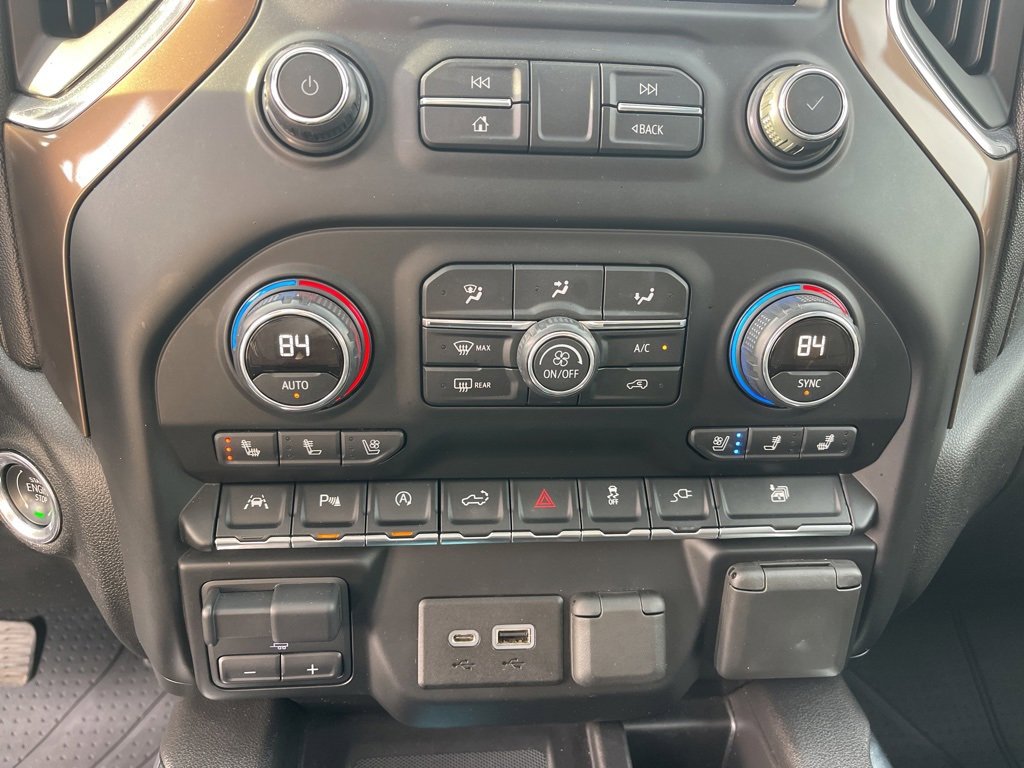 Used 2019 Chevrolet Silverado 1500 High Country w/ Technology Package image 24