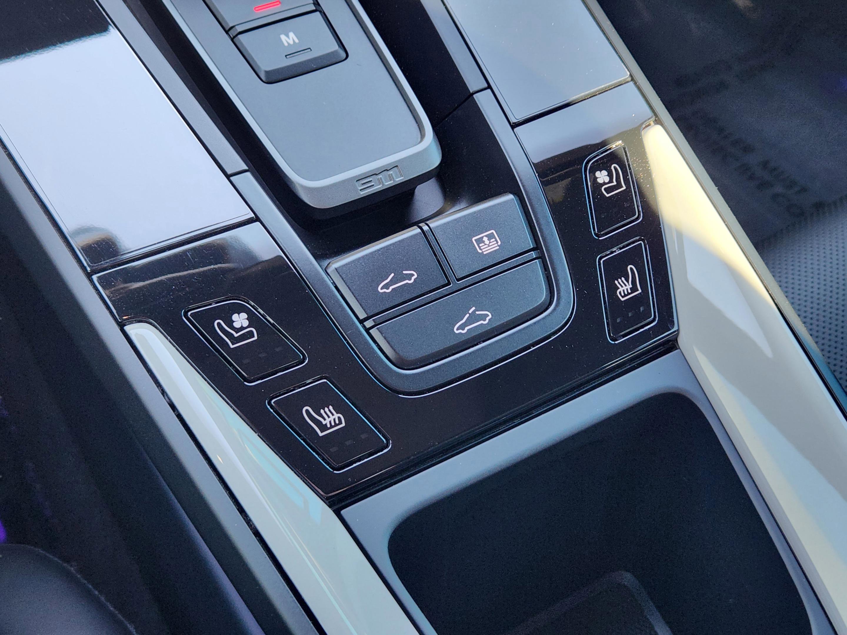 Used 2022 Porsche 911 Carrera 4 GTS image 21