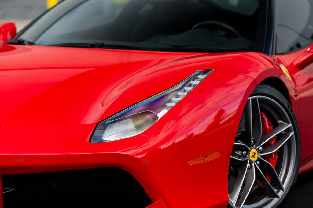 Used 2017 Ferrari 488 GTB image 3