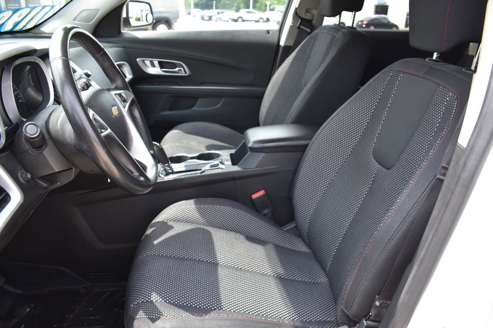 Used 2017 Chevrolet Equinox LT w/ Convenience Package FWD image 22