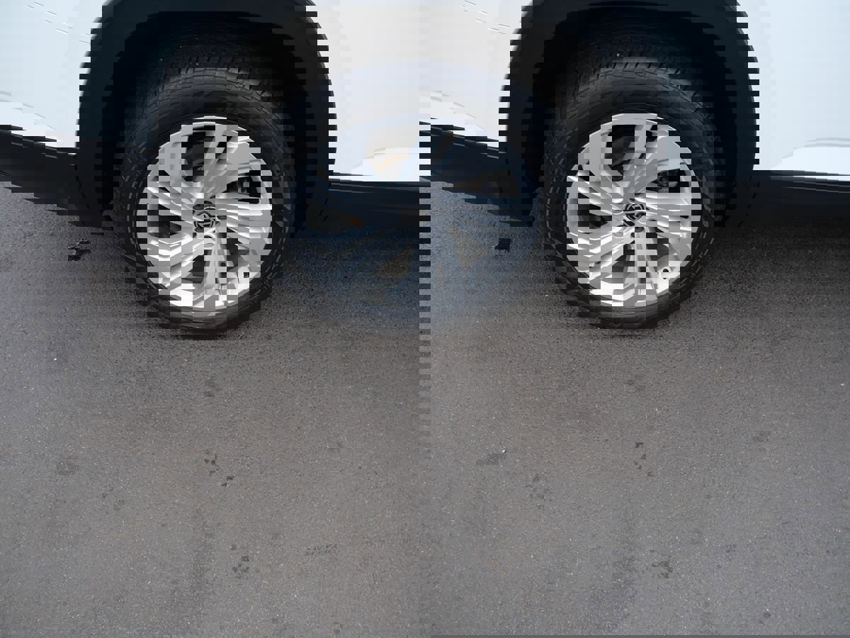 Used 2021 Volkswagen Atlas SE w/ Panoramic Sunroof Package image 36