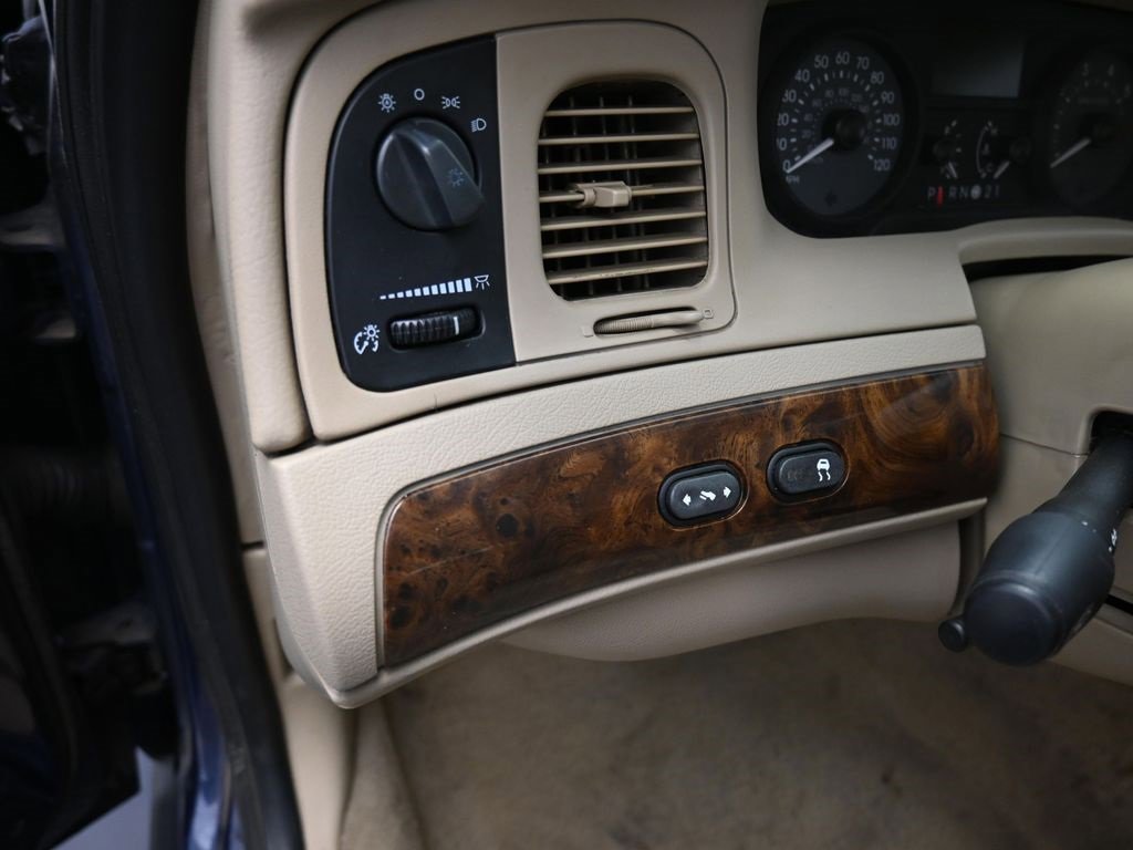 Used 2006 Mercury Grand Marquis LS image 12