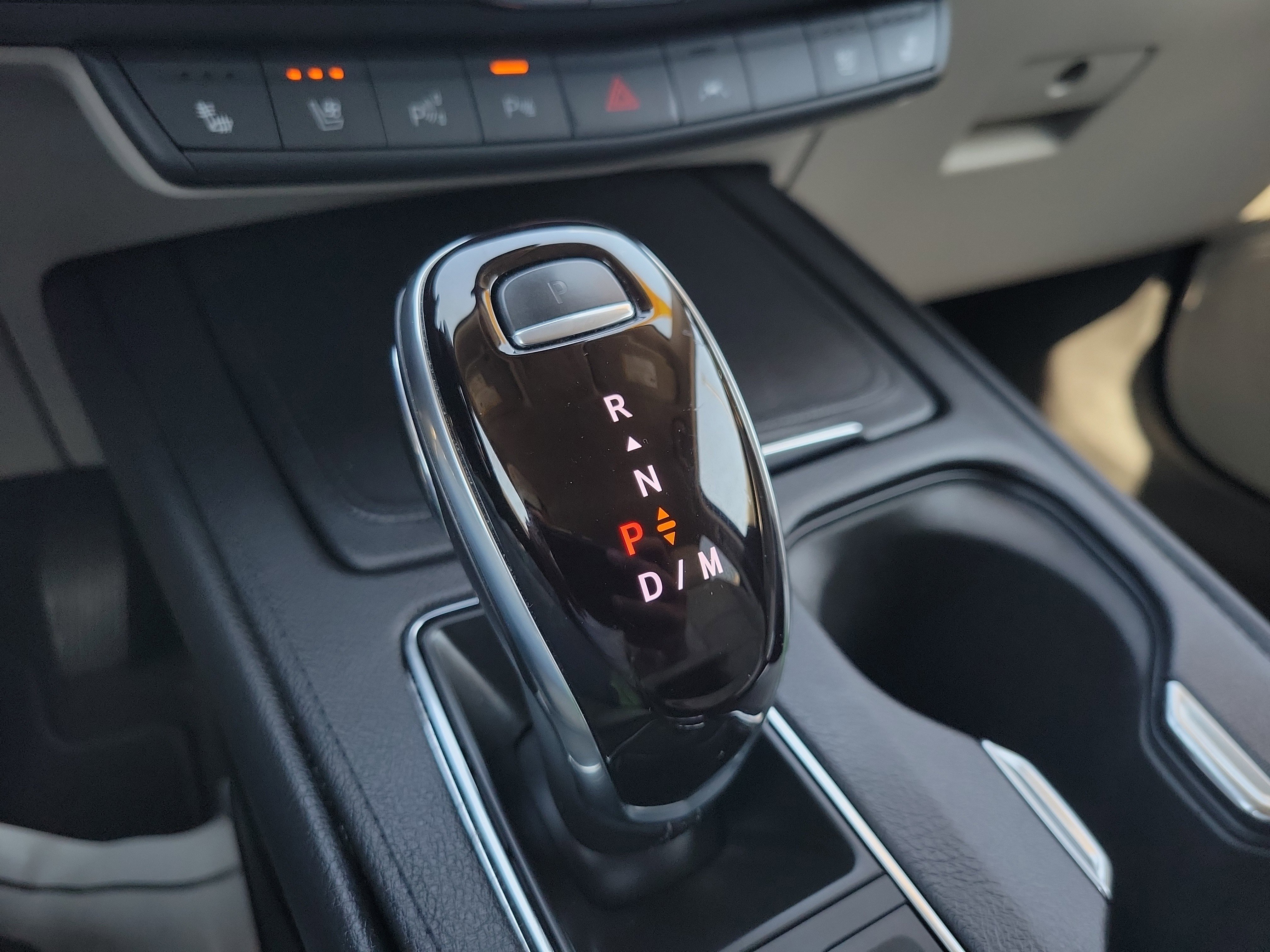 Certified 2022 Cadillac XT4 Premium Luxury w/ Technology Package image 28