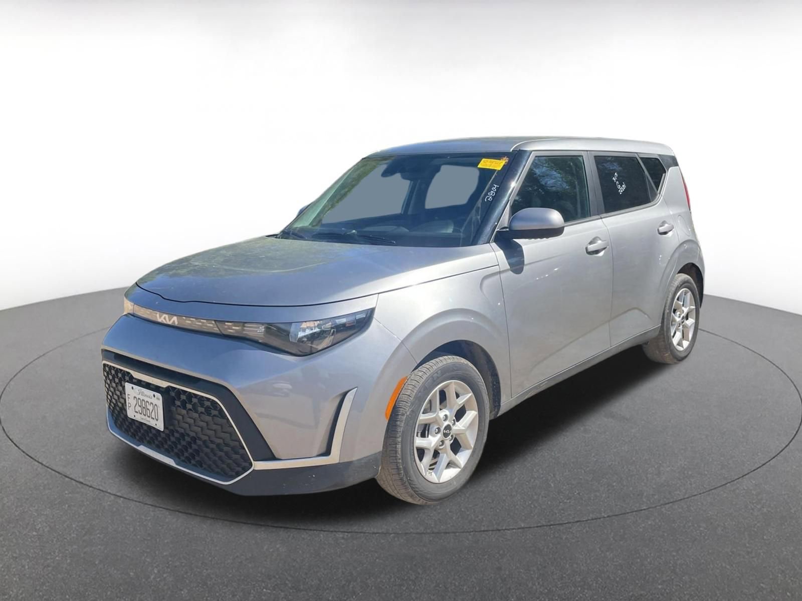 Used 2025 Kia Soul LX w/ LX Technology Package image 4