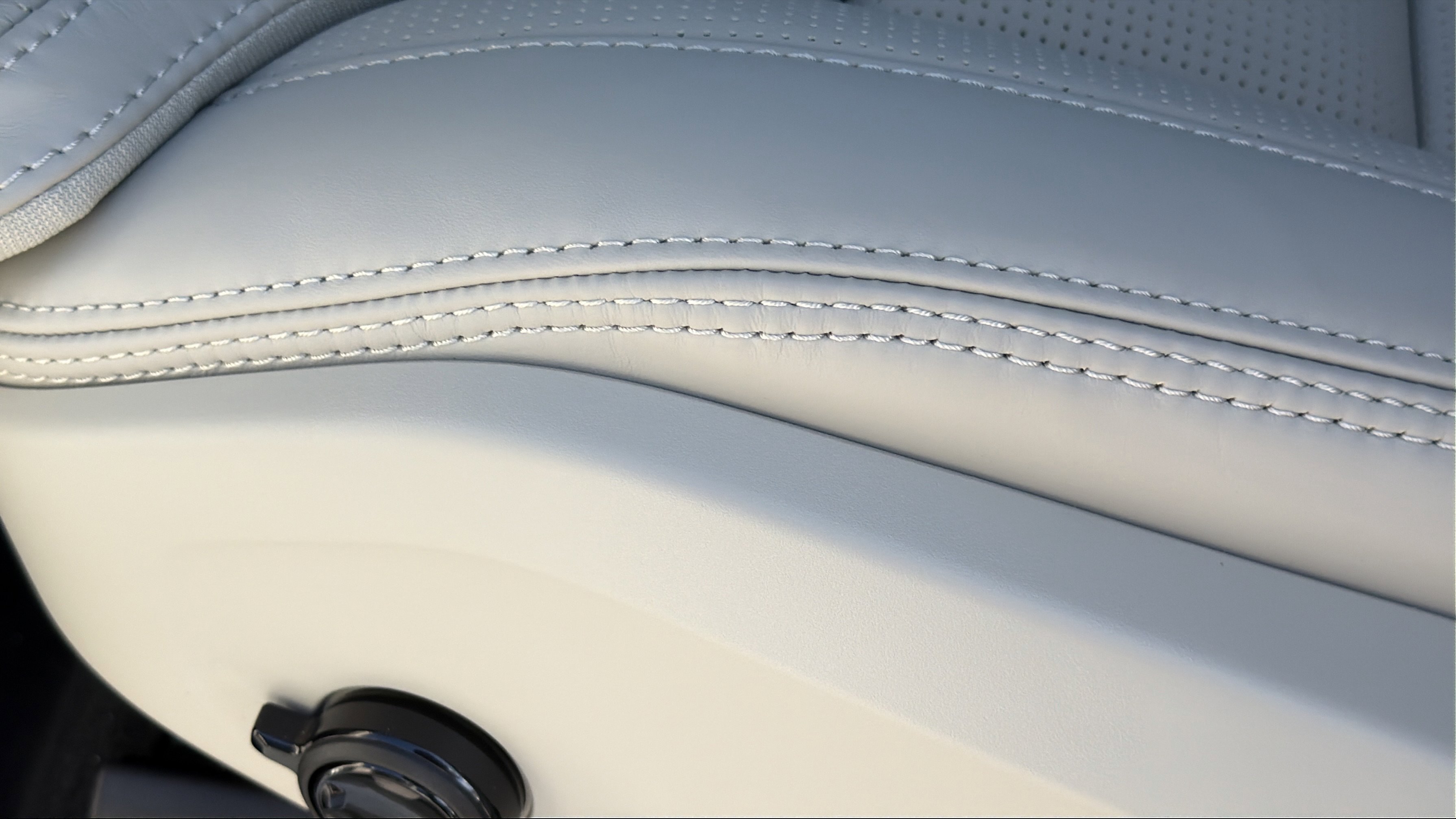 New 2026 Volvo XC90 B5 Ultra image 19