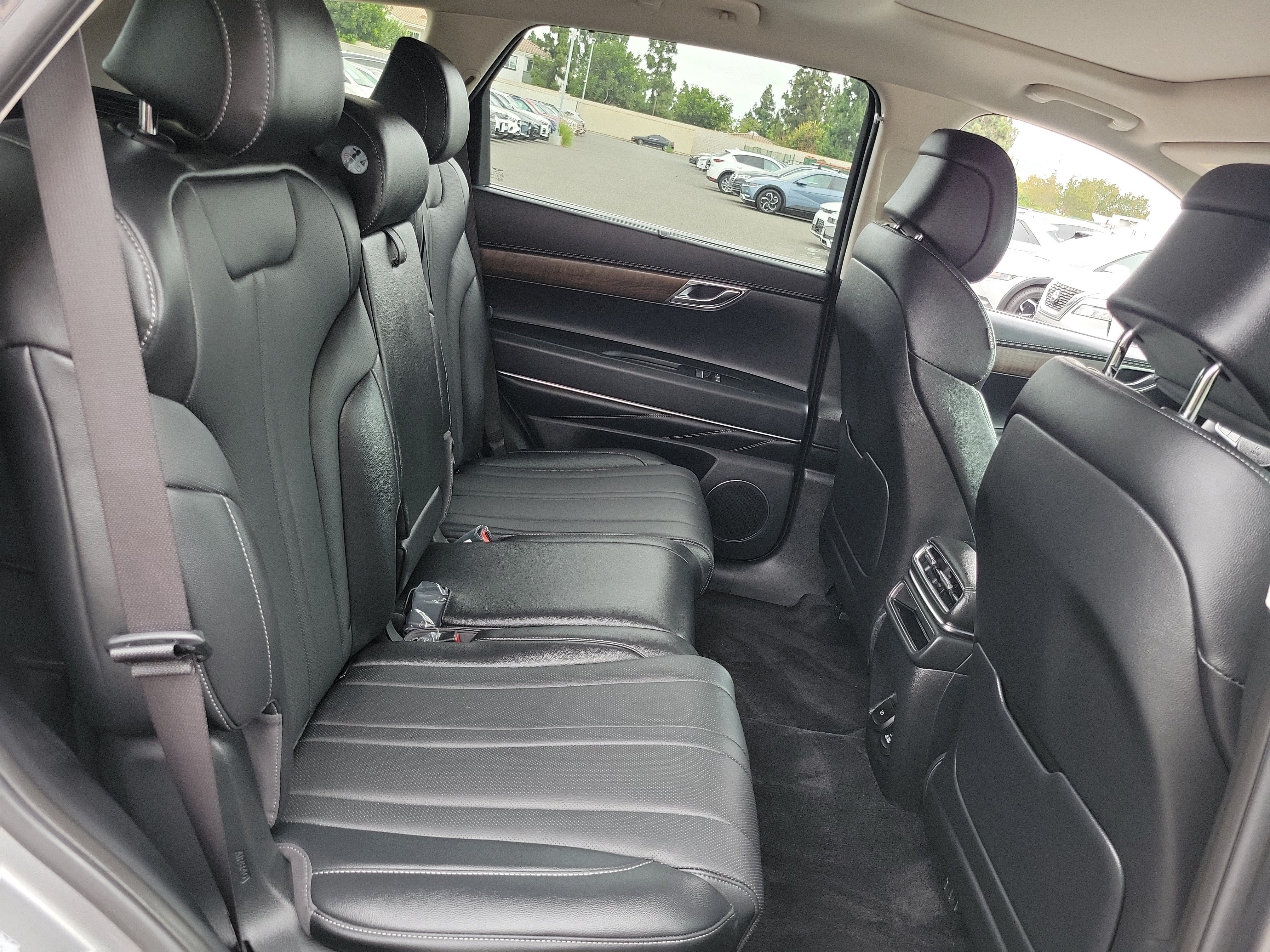 Certified 2026 Genesis GV80 2.5T Select AWD/4WD image 27