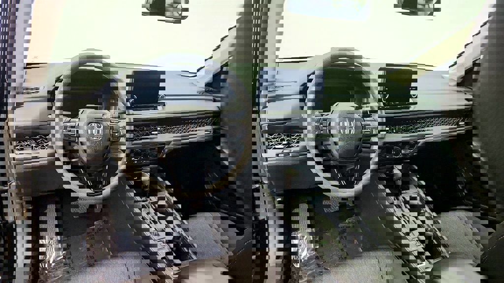 Used 2023 Honda Accord EX image 13