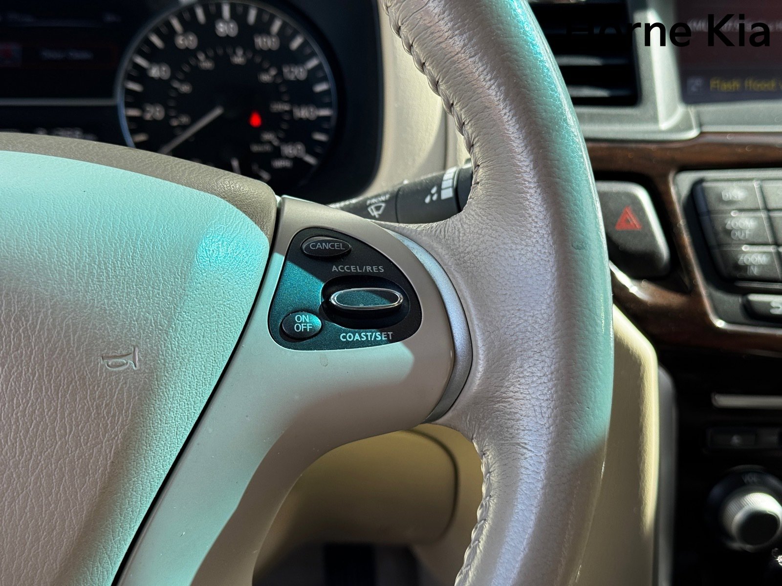 Used 2014 Nissan Pathfinder SL w/ SL Tech Package image 20