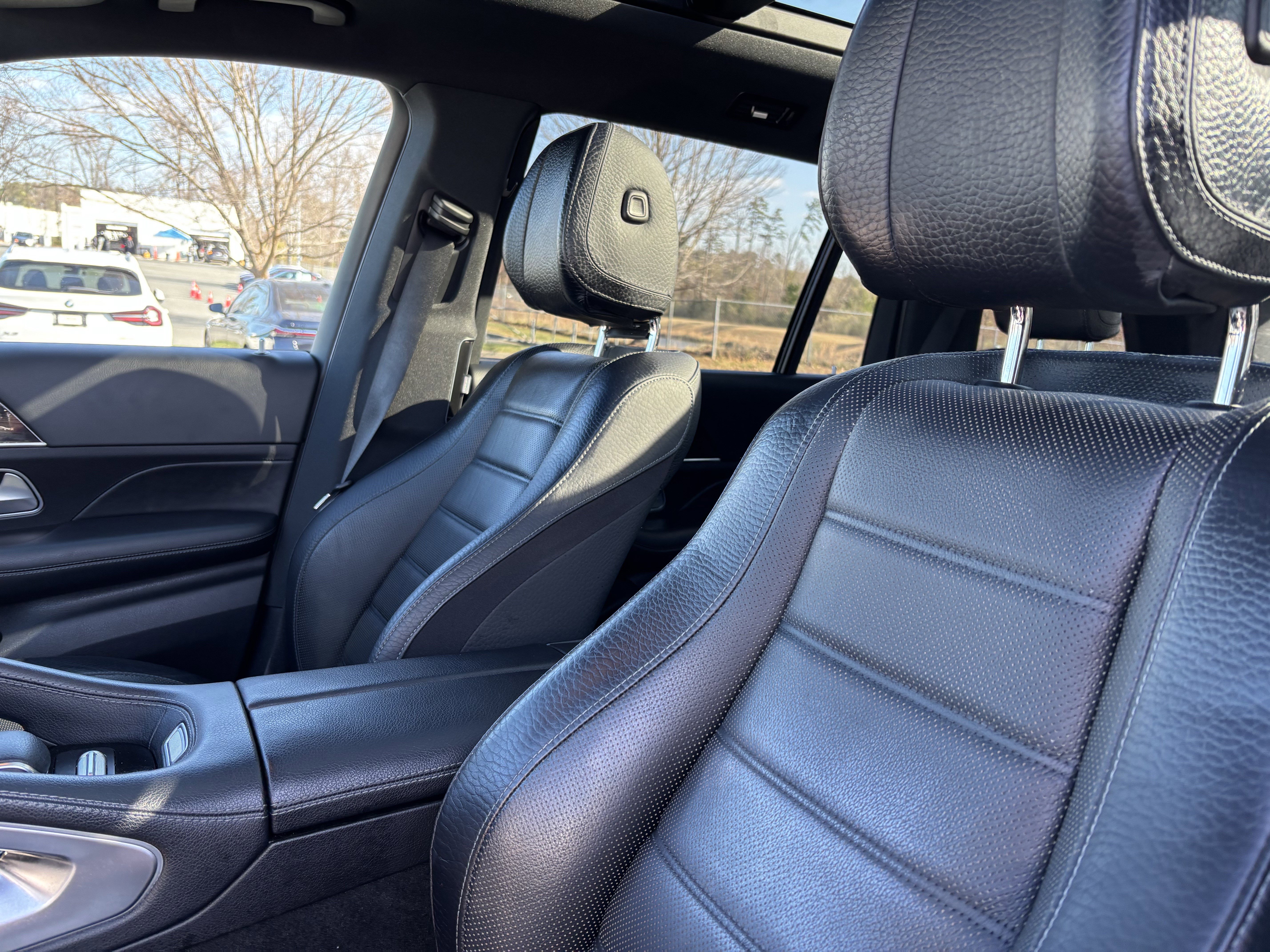 Used 2021 Mercedes-Benz GLS 580 4MATIC image 17