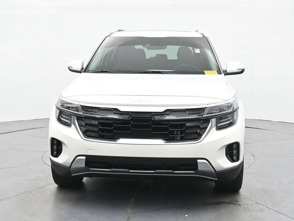 Used 2024 Kia Seltos SX w/ SX Sunroof Package AWD/4WD image 2
